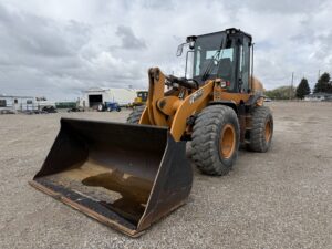 2016 Case 621F- Stock: 11441