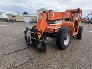 2015 SkyTrak 8042- Stock: 11461